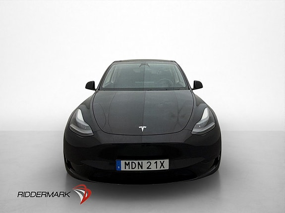 Tesla Model Y 3 of 29