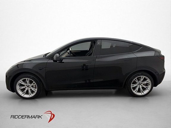 Tesla Model Y 5 of 29