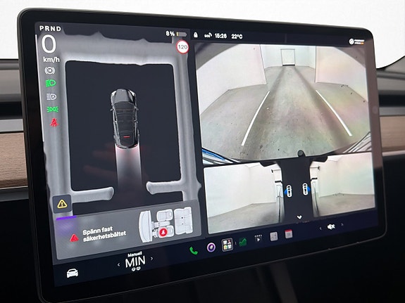 Tesla Model Y 19 of 29