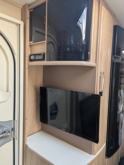 KABE Classic 600 GLE Kingsize 9 of 9