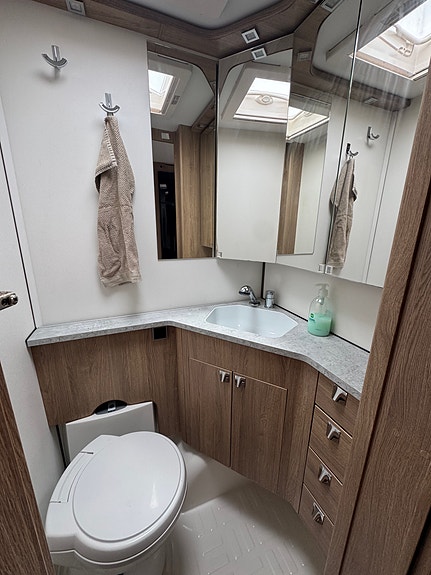 KABE Classic 600 GLE Kingsize 5 of 9