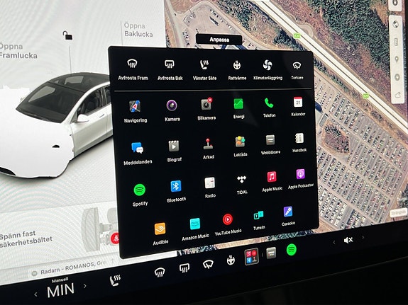 Tesla Model Y 21 of 28