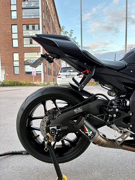 Yamaha R1 Toppskick, påkostad & Brembo-kit 15 of 21