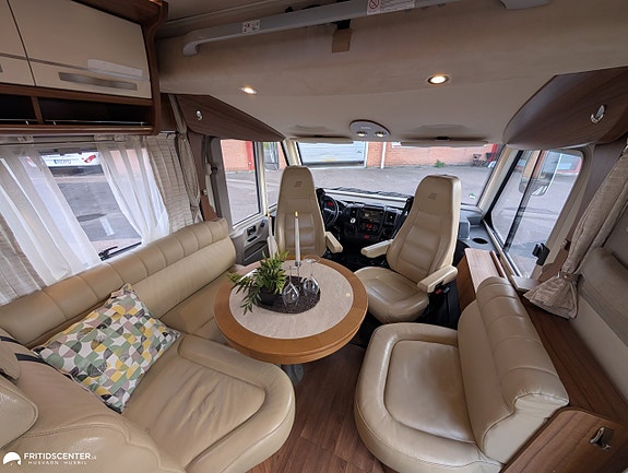 Hymer B 678 EXPERIENCE *ALDE / Automat / Stort garage 3 of 21