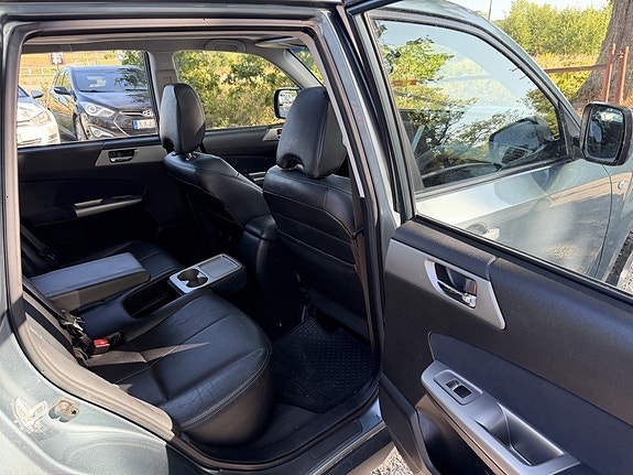 Subaru Forester 17 of 22