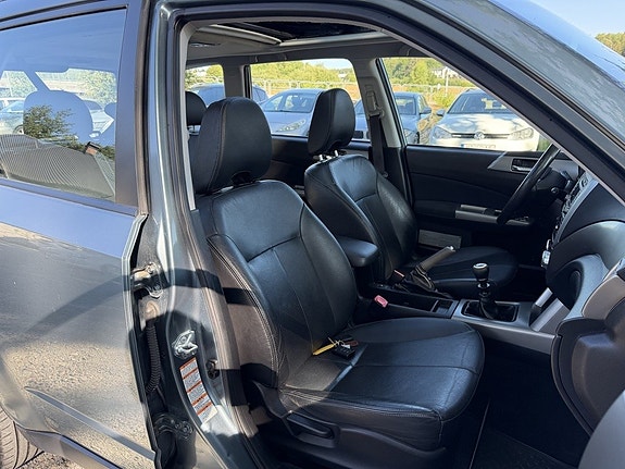 Subaru Forester 12 of 22