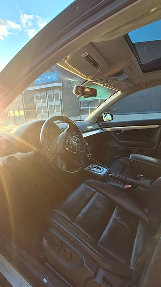 Audi A4 5 of 7