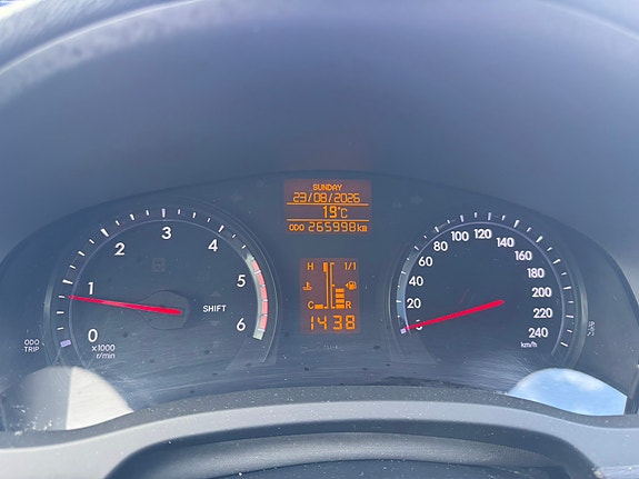 Toyota Avensis 11 of 11