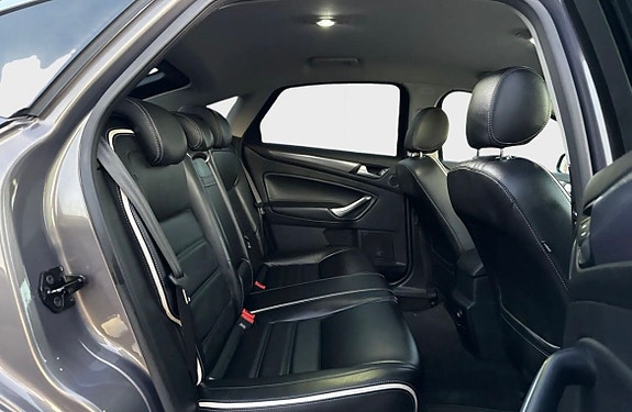 Ford Mondeo 5 of 7