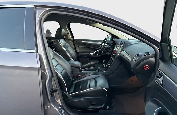 Ford Mondeo 3 of 7