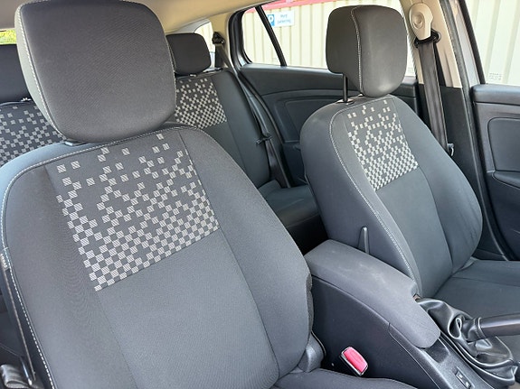 Renault Megane 8 of 19
