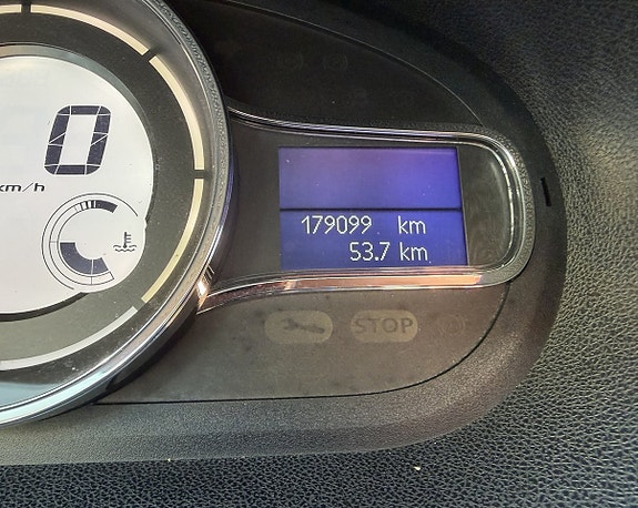 Renault Megane 16 of 19