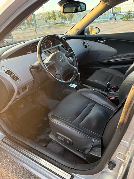 Nissan Primera 8 of 10