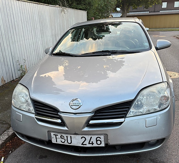 Nissan Primera 2 of 10