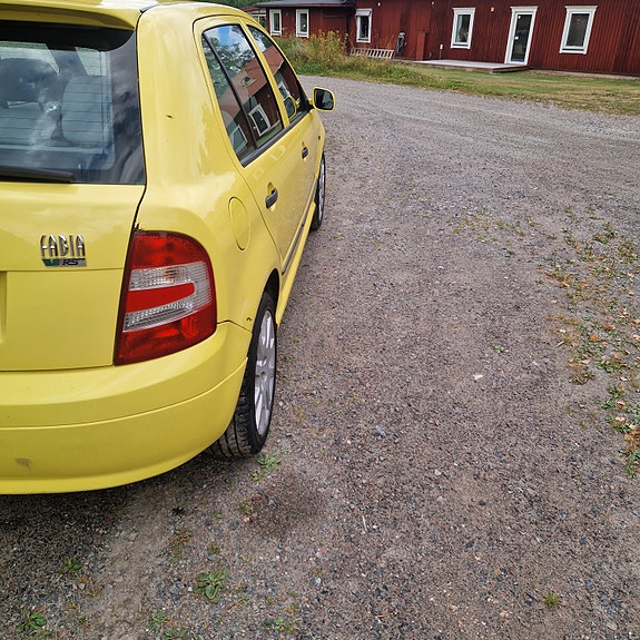 Skoda Fabia 3 of 8