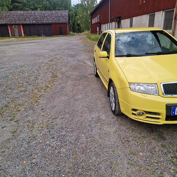 Skoda Fabia 4 of 8