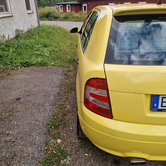 Skoda Fabia 5 of 8