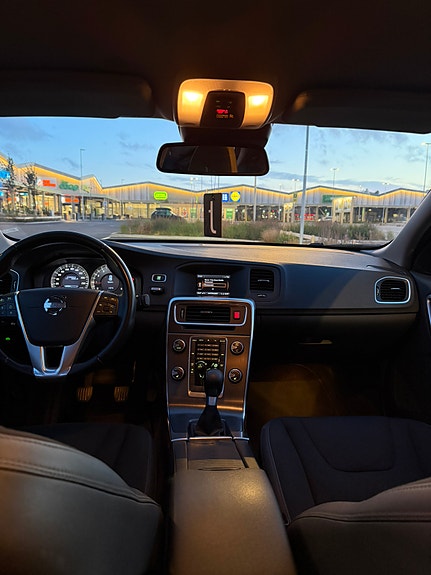 Volvo S60 5 of 10
