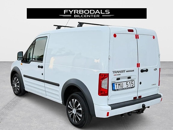 Ford Transit Connect 8 of 27