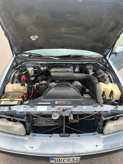 Oldsmobile Custom Cruiser 6 of 8