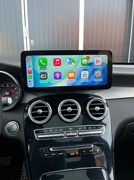 Mercedes-Benz GLC350 e 9 of 12