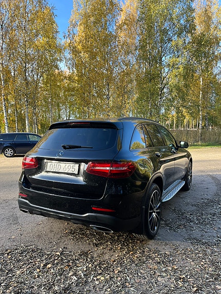 Mercedes-Benz GLC350 e 4 of 12