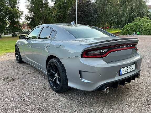 Dodge Charger 4 of 15