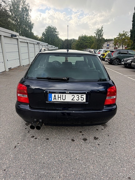 Audi S4 3 of 15