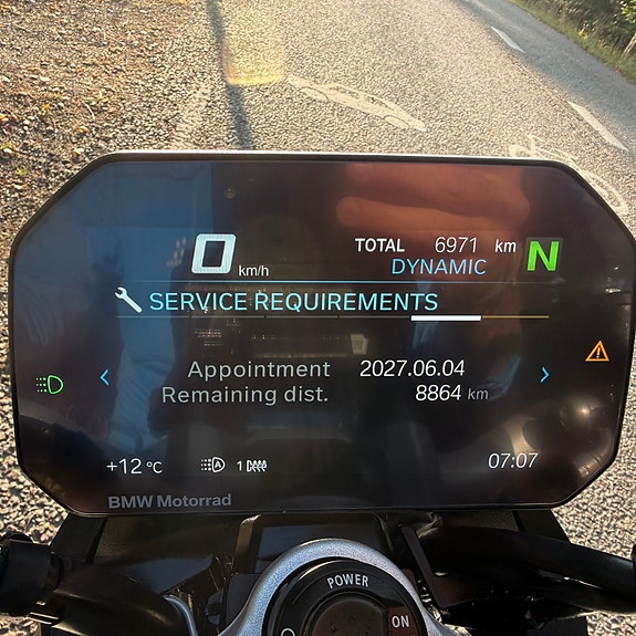 BMW F 900 R 5 of 6