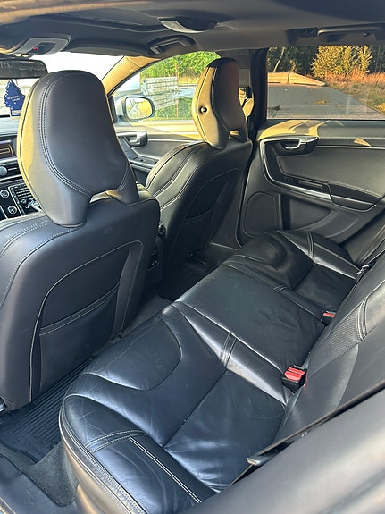 Volvo V60 6 of 7
