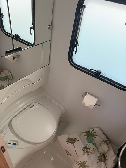 Adria Altea 492 LU 8 of 13