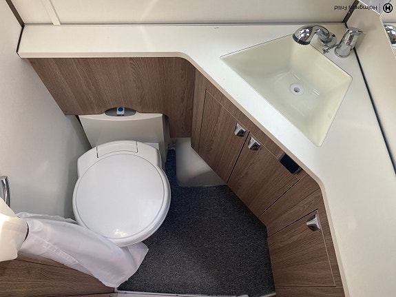 Kabe Royal 560 GLE KS 6 of 9
