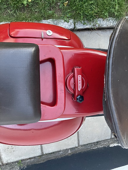 Vespa 150 Touring 6 of 12