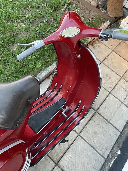Vespa 150 Touring 8 of 12
