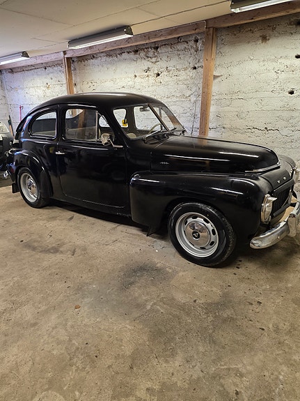 Volvo PV444 2 of 2