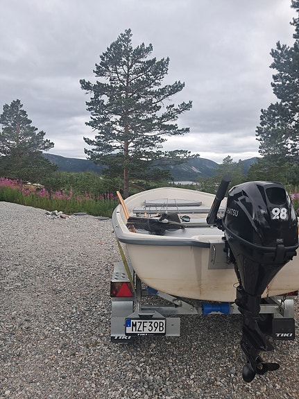 Terhi 440 med Tohatsu 9,8  och Tiki 600-båttrailer 2 of 2