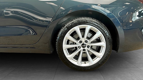 Audi A5 6 of 12