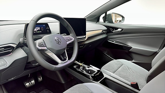 Volkswagen ID.4 7 of 14