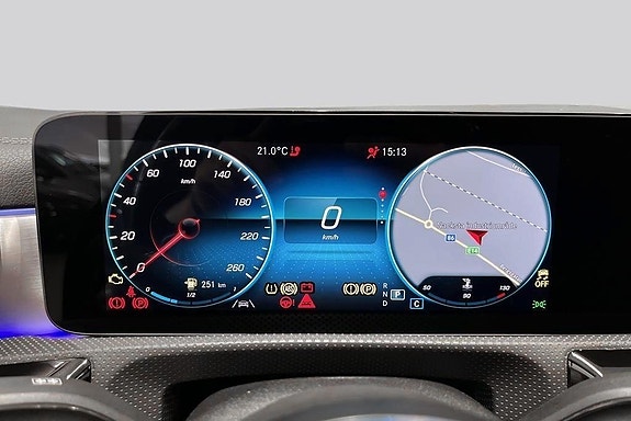 Mercedes-Benz CLA220 d 10 of 14