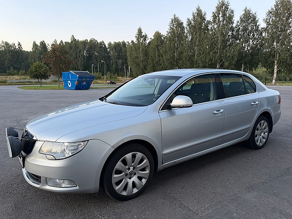 Skoda Superb 4 of 14