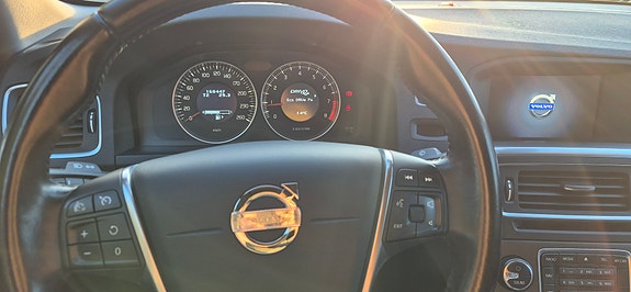 Volvo S60 9 of 14
