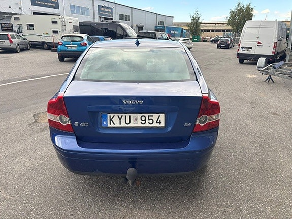 Volvo S40 3 of 7
