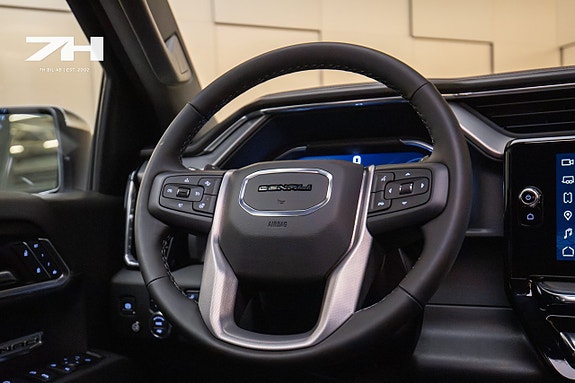 GMC Sierra 13 of 30