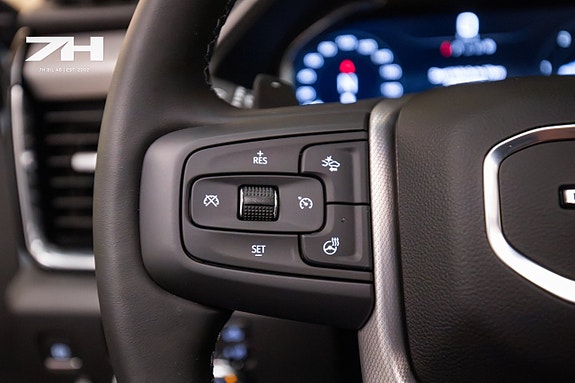 GMC Sierra 14 of 30
