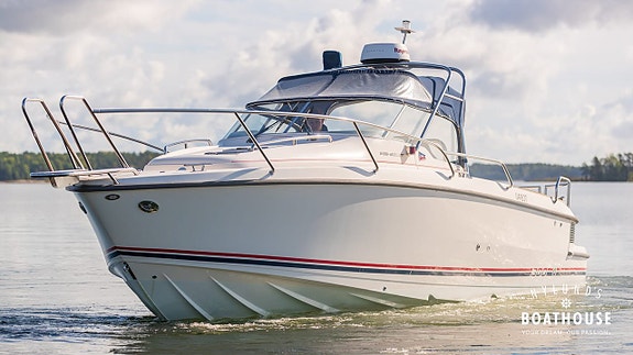 Nimbus 300R | 2x Volvo Penta KAD300-A, DP-G 19 of 30