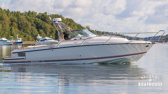 Nimbus 300R | 2x Volvo Penta KAD300-A, DP-G 23 of 30