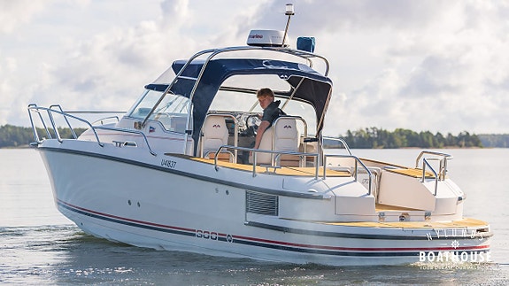 Nimbus 300R | 2x Volvo Penta KAD300-A, DP-G 15 of 30