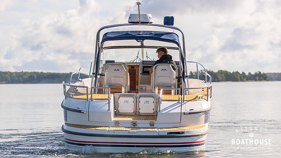 Nimbus 300R | 2x Volvo Penta KAD300-A, DP-G 14 of 30
