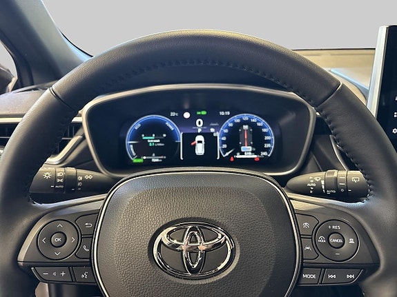 Toyota Corolla Cross 15 of 19
