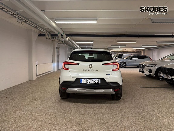 Renault Captur 5 of 21